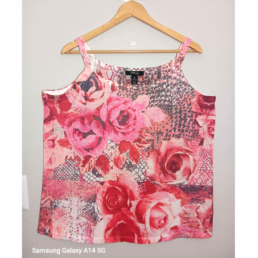 Style&Co. Woman Floral Roses Sleeveless Spaghetti Pink Red Size 1X Top Blouse